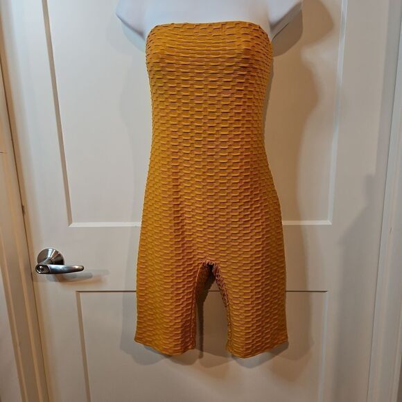 Derek Heart Mustard Gold Strapless Romper sz M - Picture 3 of 4